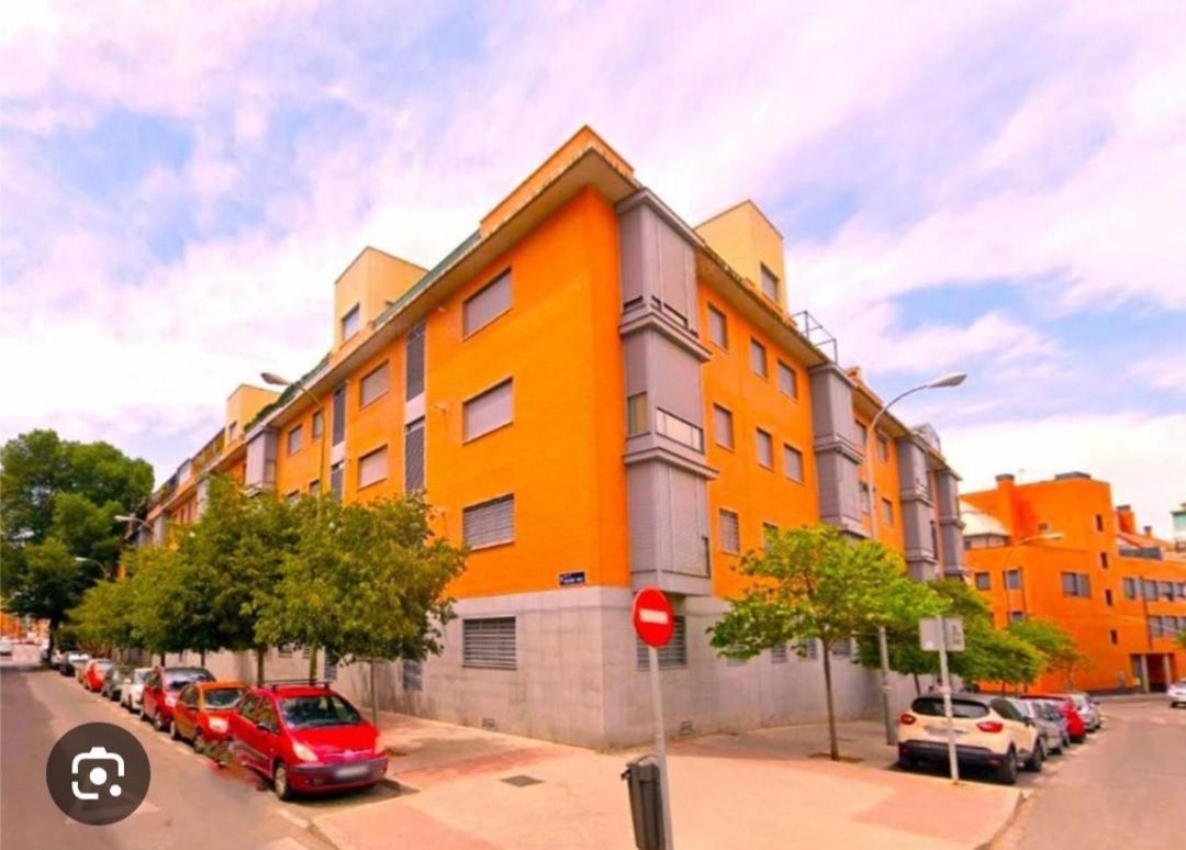 Privada En Piso A 10 Minutos De Atocha Bateau-hôtel *